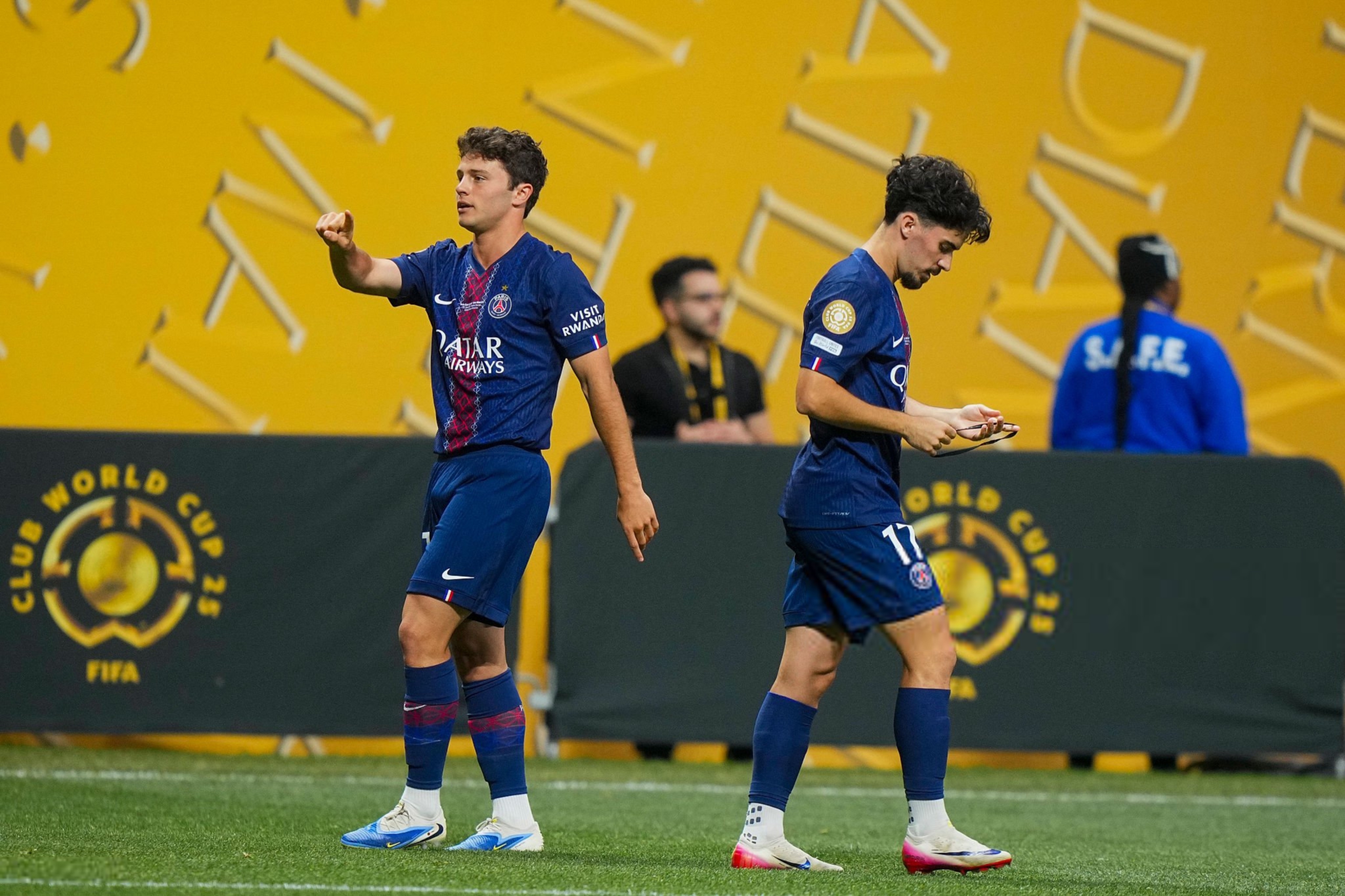 风云突变！巴黎圣日耳曼国际比赛日更衣室发声；欧超杯版图或变；悬念犹存；球探报告显示潜力的简单介绍