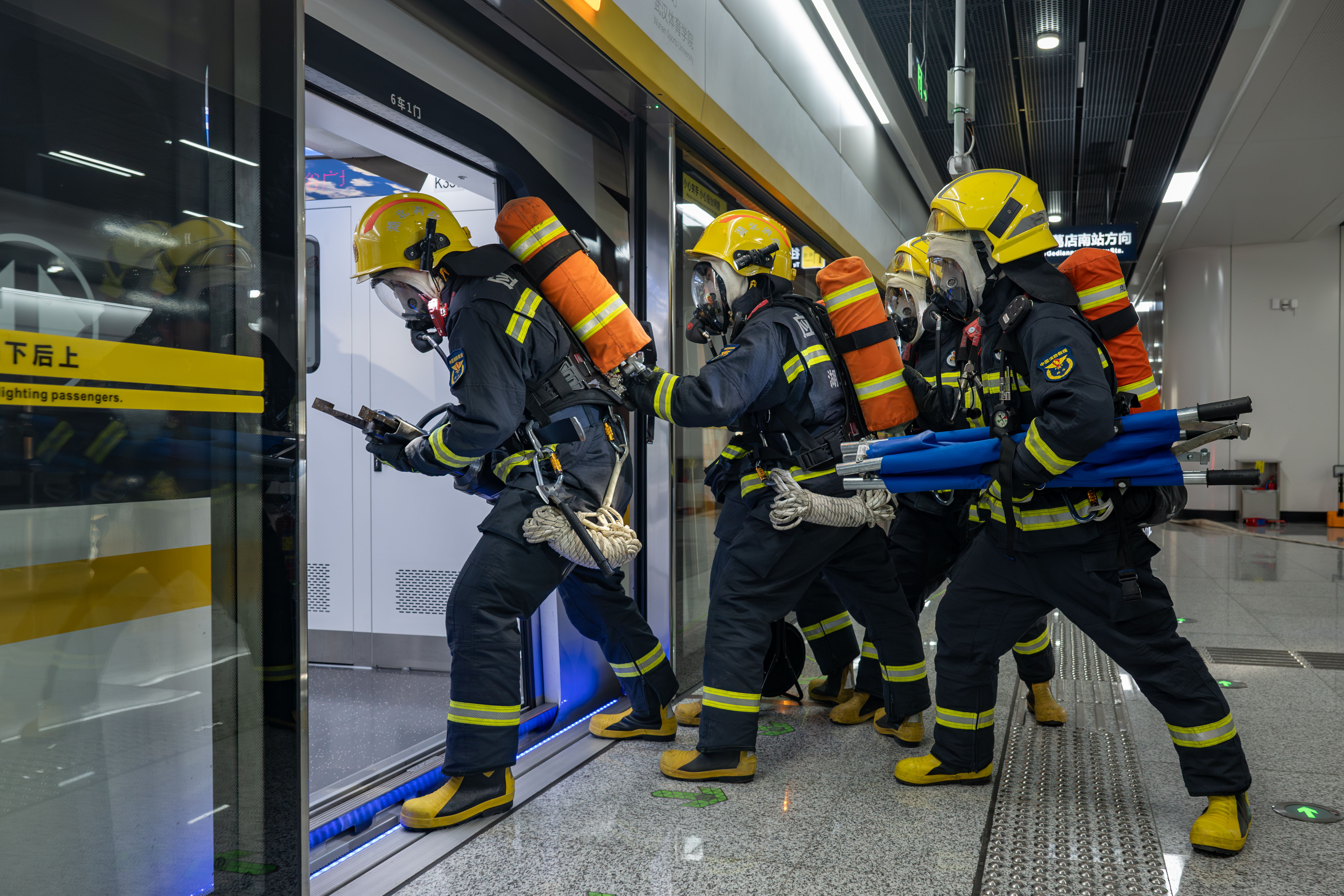 今夜浙江队备战社区盾，门线救险细节曝光，信心回归，控场能力受关注的简单介绍