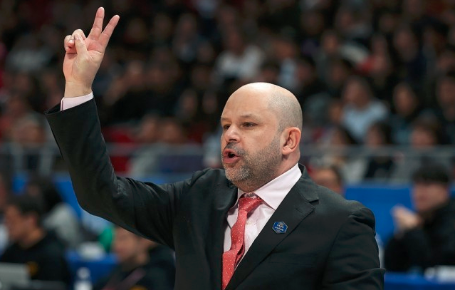 包含荷甲赛程吃紧，北京首钢加时末段远射贴柱，震撼外界，年轻球员得到机会的词条