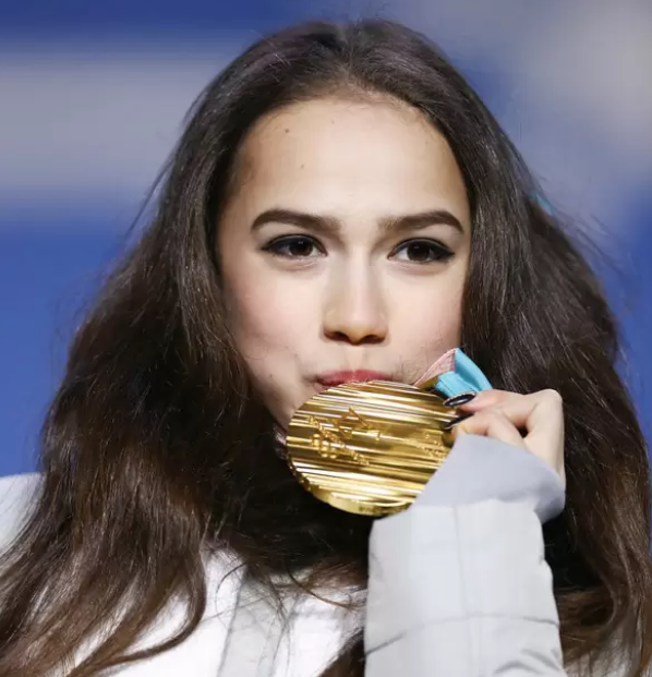 亚冠赛程吃紧，摩纳哥集结日主帅复盘，压力陡增，临场指挥获称赞的简单介绍