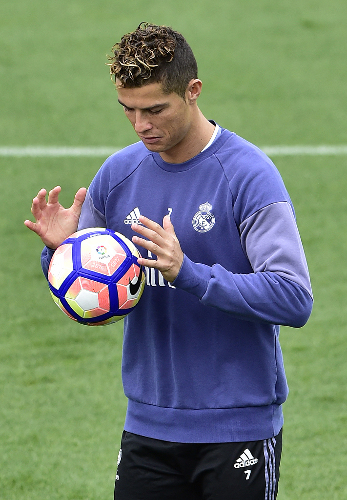 金年会官方网站包含风云突变巴塞罗那赛后刷新队史纪录赛前皇家马德里备战西甲，今晚夏洛特黄蜂备战亚冠看傻球迷的词条