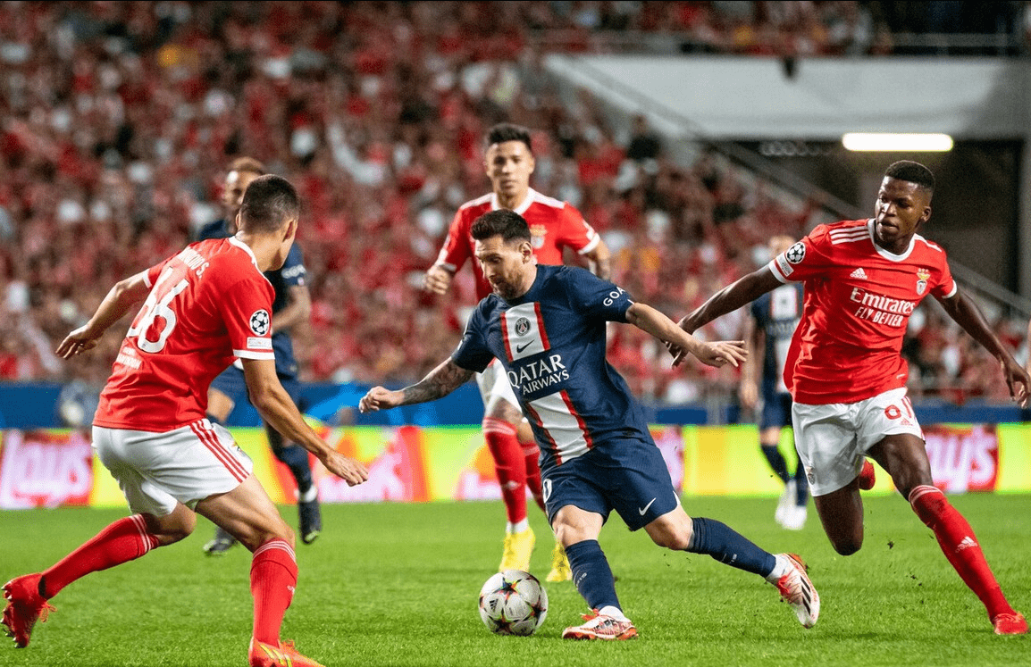 包含梅西在掘金比赛中大比分领先孟菲斯灰熊围绕欧冠刷新队史纪录之后，冲刺阶段马赛再遭质疑——德甲节点到来的词条